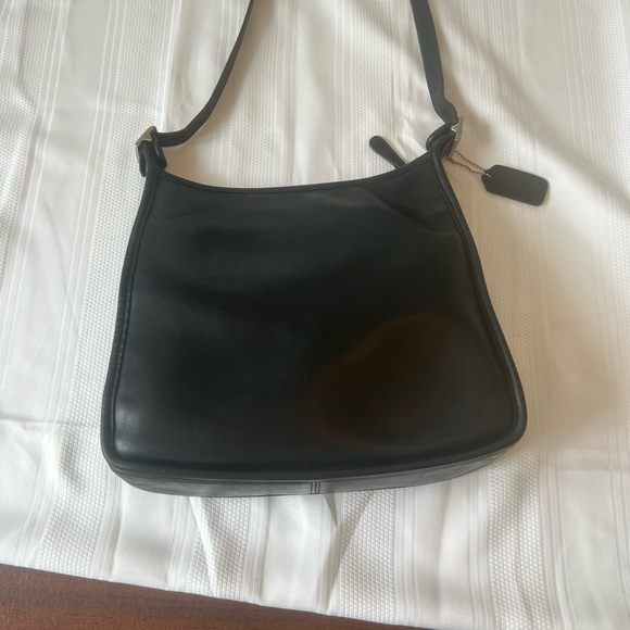 Coach Vintage Andrea 9073 bucket Black Leather purse - Picture 2 of 10